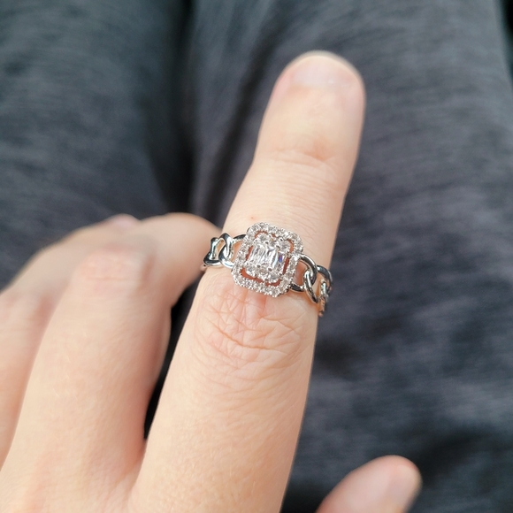 Diamond Halo Clear Crystal Silver Chain Link Band Ring Size 6 - Picture 3 of 10